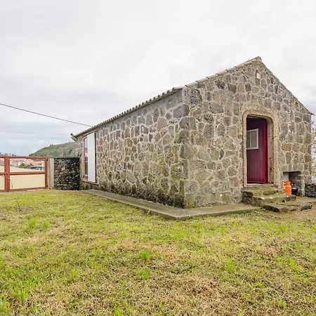 Island Serreta